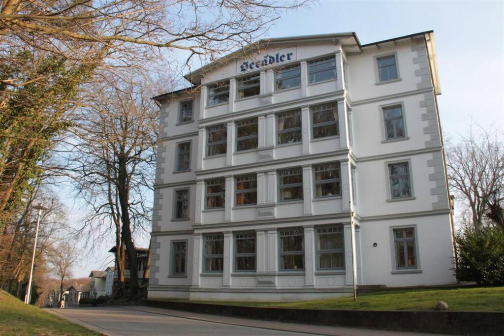 Adlerhorst Im Haus Seeadler 치노비츠 외부 사진
